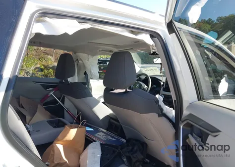 2024 Toyota Rav4 Xle z USA, uszkodzony, nr VIN 2T3P1RFV2RC396932